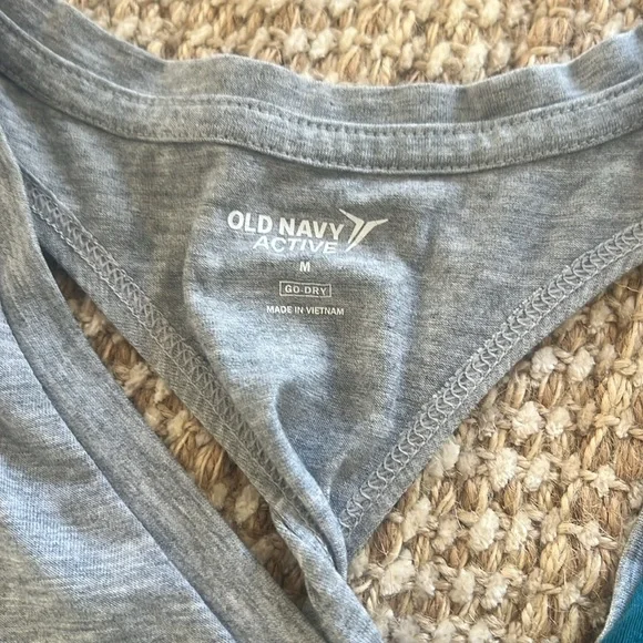 Old Navy active Tanks set of two - Picture 3 of 10